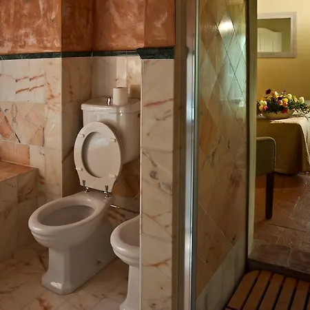 Suite Accommodation Lucca