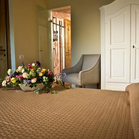 Suite Accommodation Гостевой дом 2*