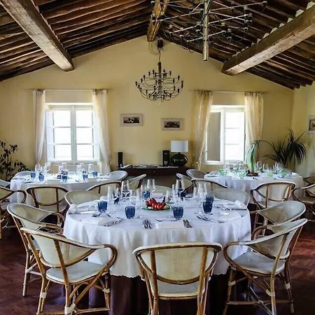 Suite Accommodation 3*