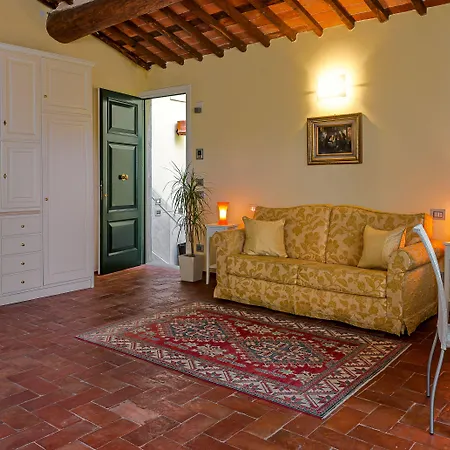 Suite Accommodation 3* Lucca