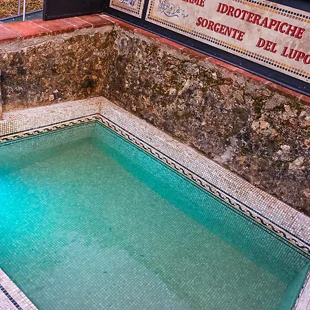 Suite Accommodation Pensión 3*