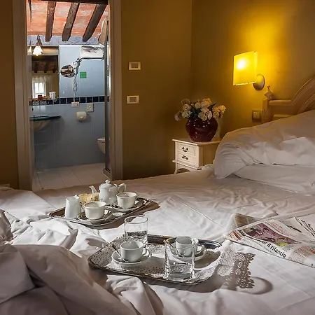 Pensionat Suite Accommodation Lucca