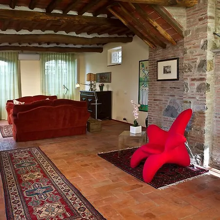 Suite Accommodation 3* Lucca