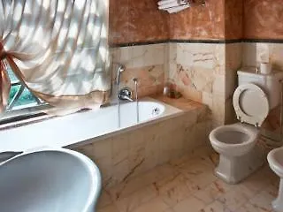 Suite Accommodation Мастиано