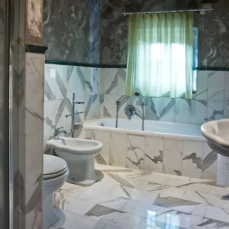 Suite Accommodation 3*